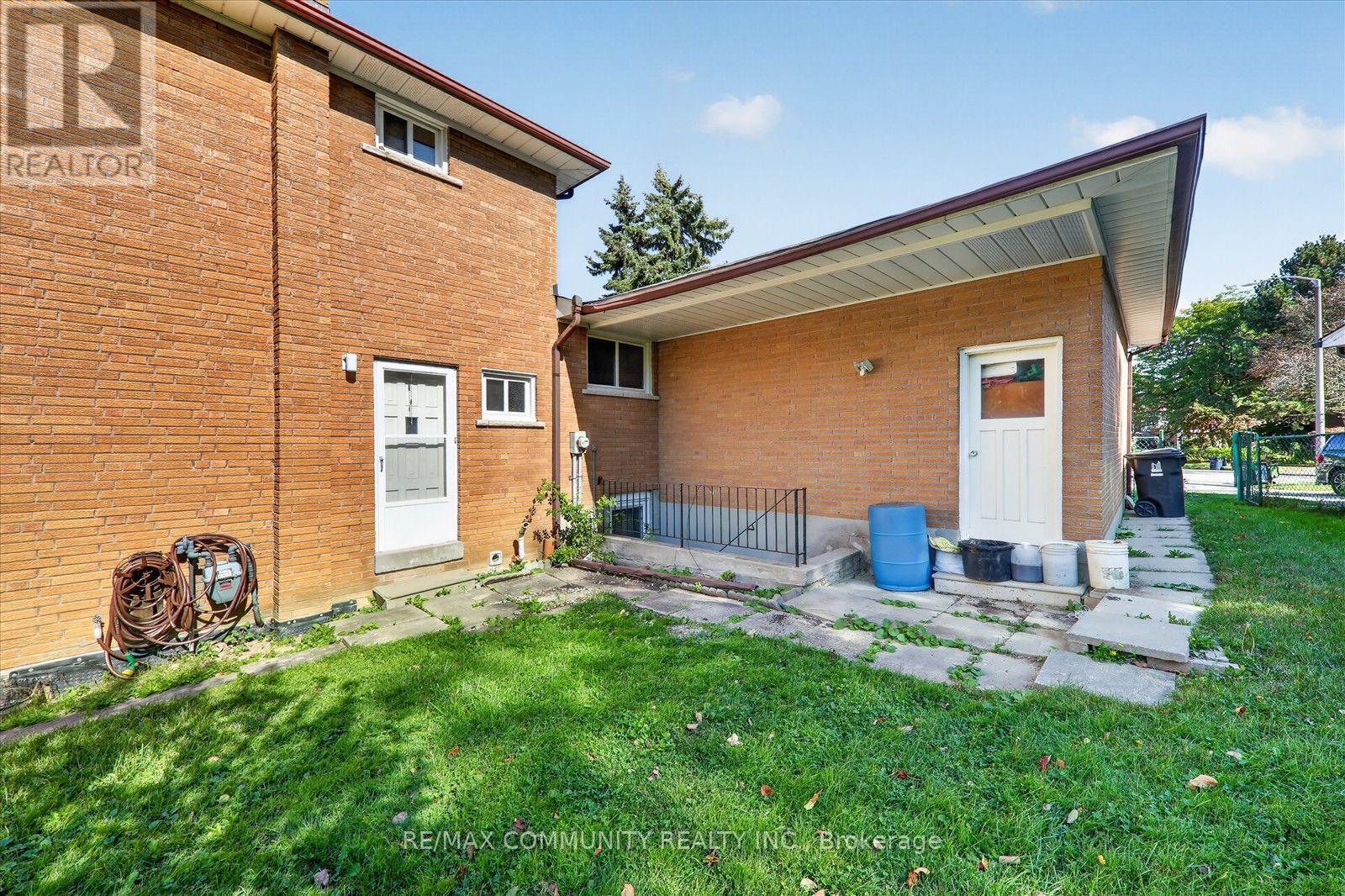 10 TANYA PLACE - 36