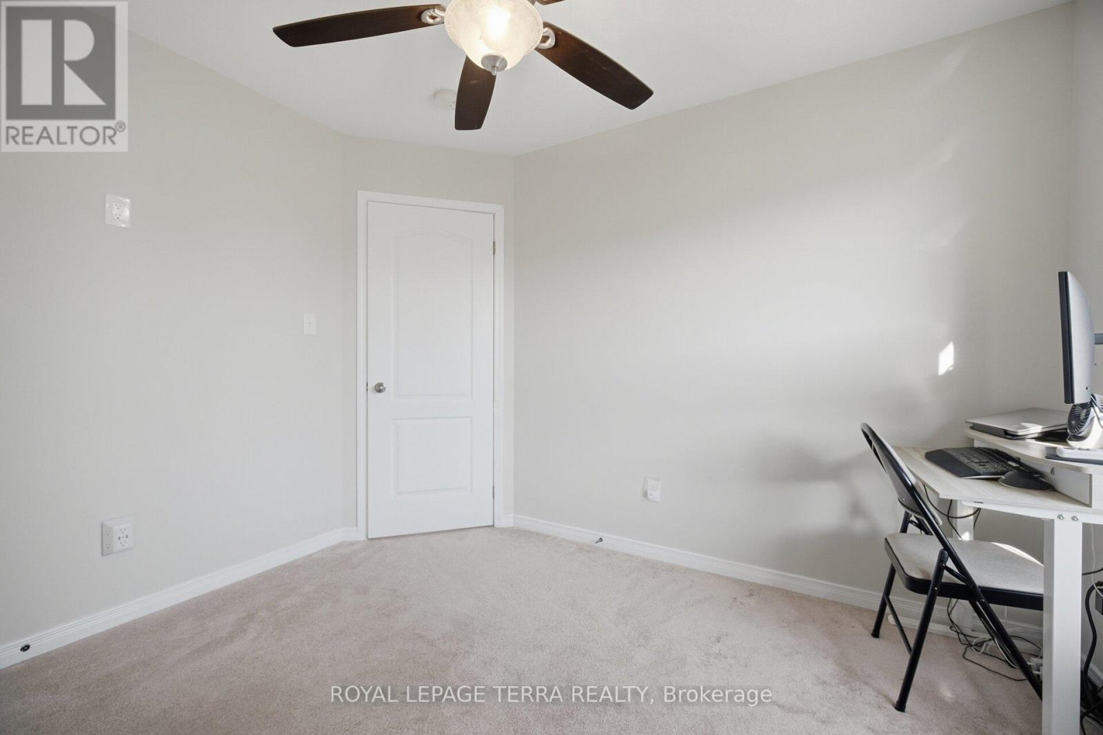 86 EDWIN CARR STREET - 32