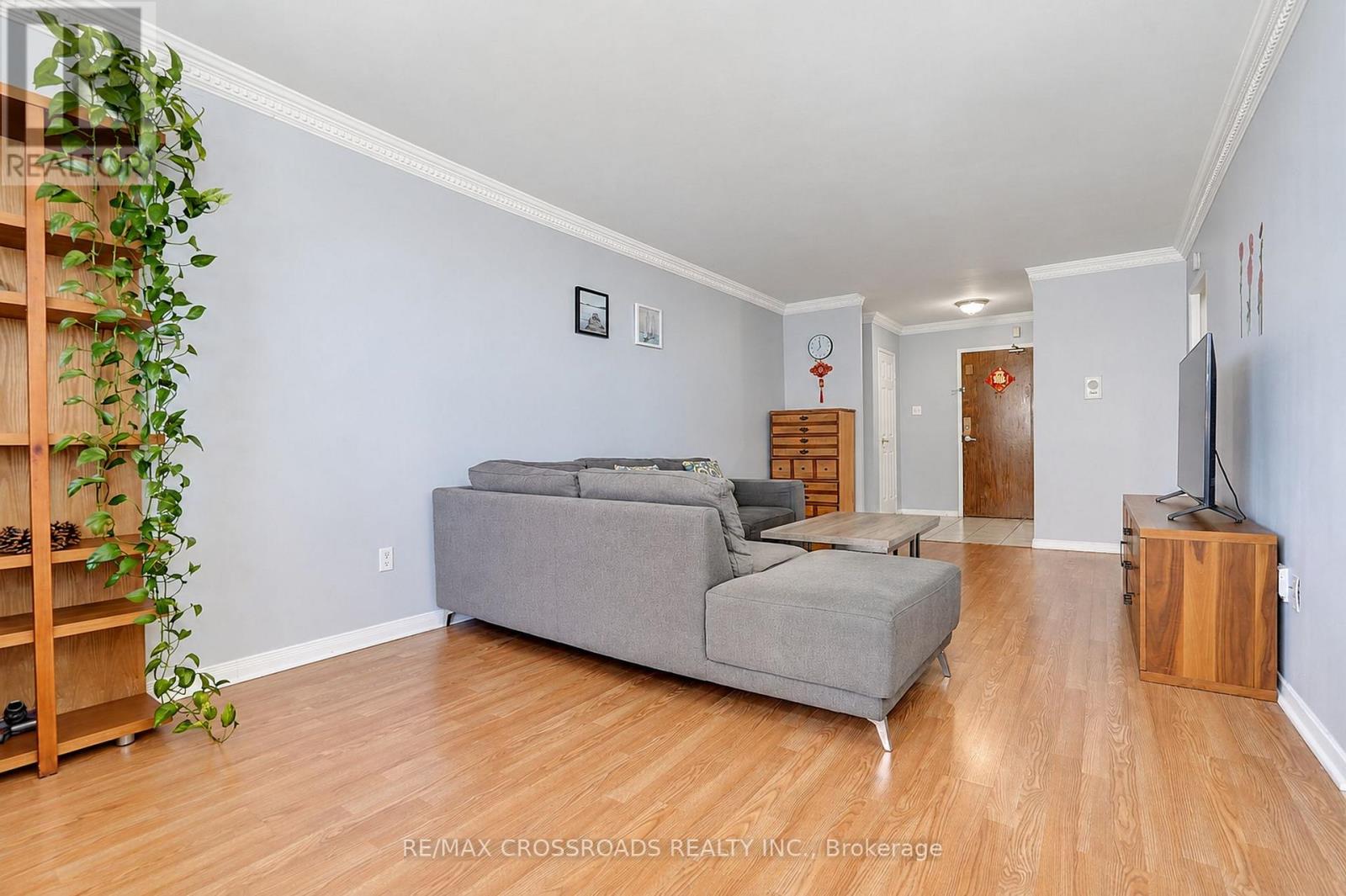 301- 3420 Eglinton Avenue East, Toronto, ON photo 12