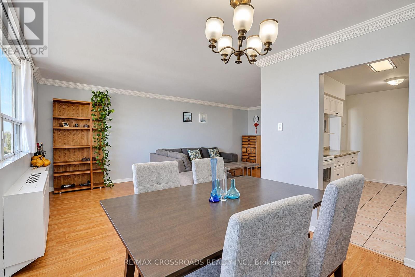 301- 3420 Eglinton Avenue East, Toronto, ON photo 25