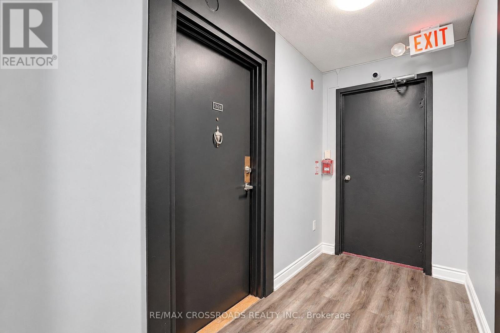 301- 3420 Eglinton Avenue East, Toronto, ON photo 7