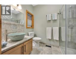 2575 Coho Dr, Gabriola Island, BC V0R1X7 Photo 16