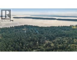 2575 Coho Dr, Gabriola Island, BC V0R1X7 Photo 43