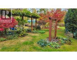 2575 Coho Dr, Gabriola Island, BC V0R1X7 Photo 40