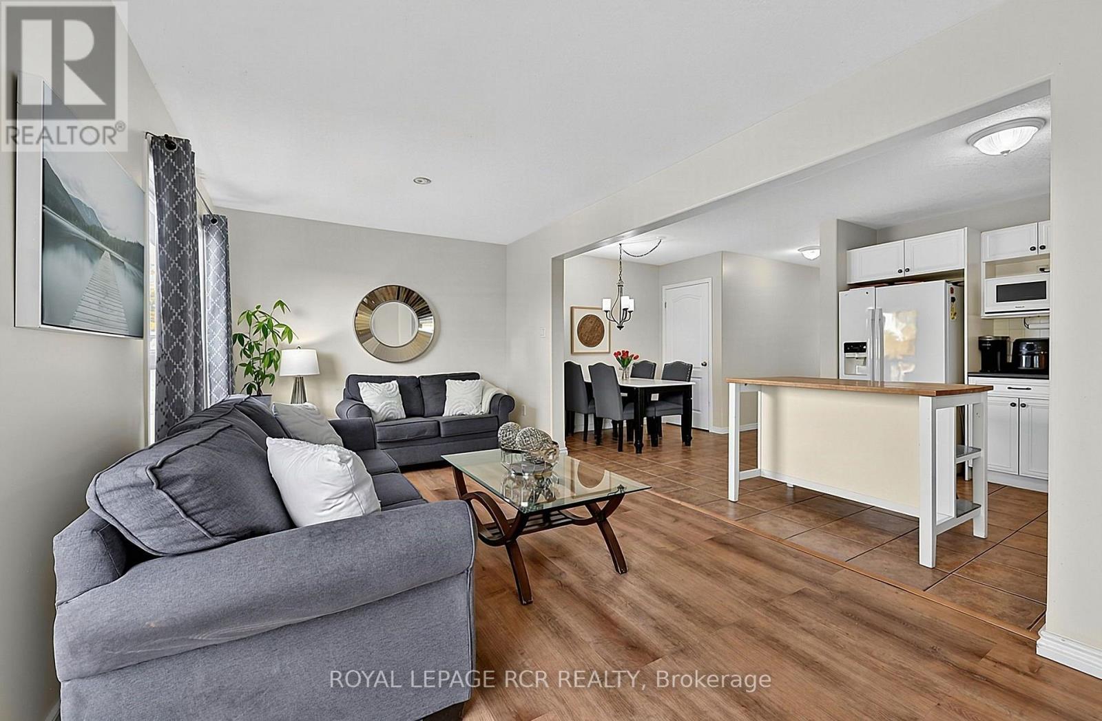 68 SHEPHARD AVENUE - 13