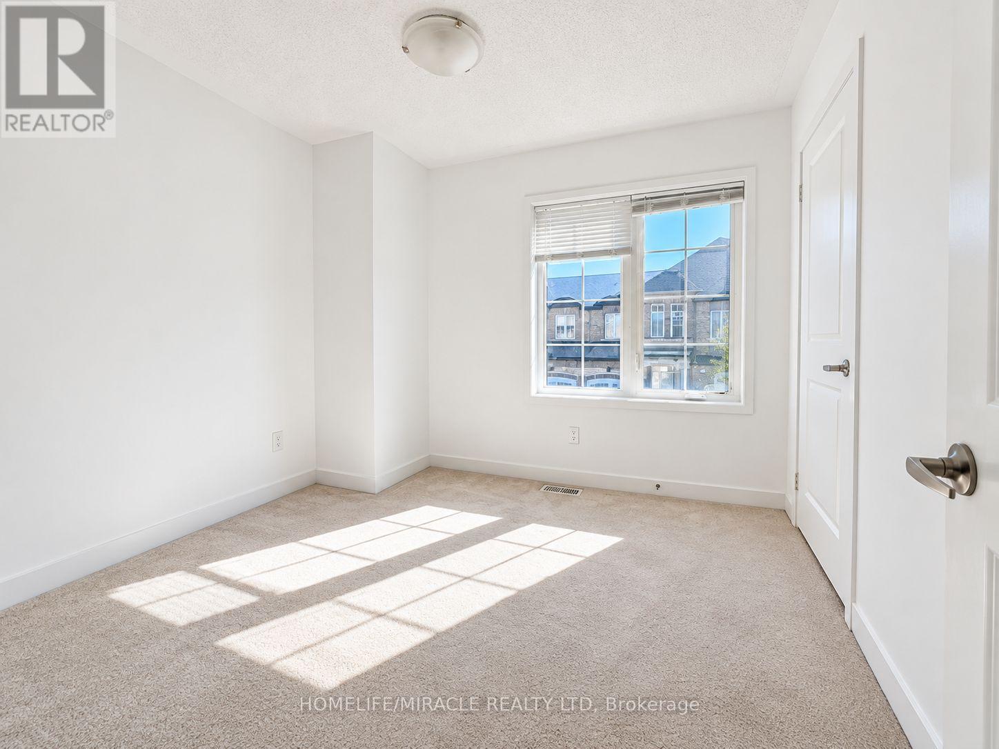 131 Maguire Road, Newmarket, ON photo 23