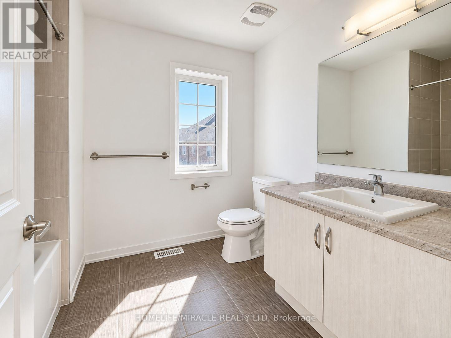 131 Maguire Road, Newmarket, ON photo 26