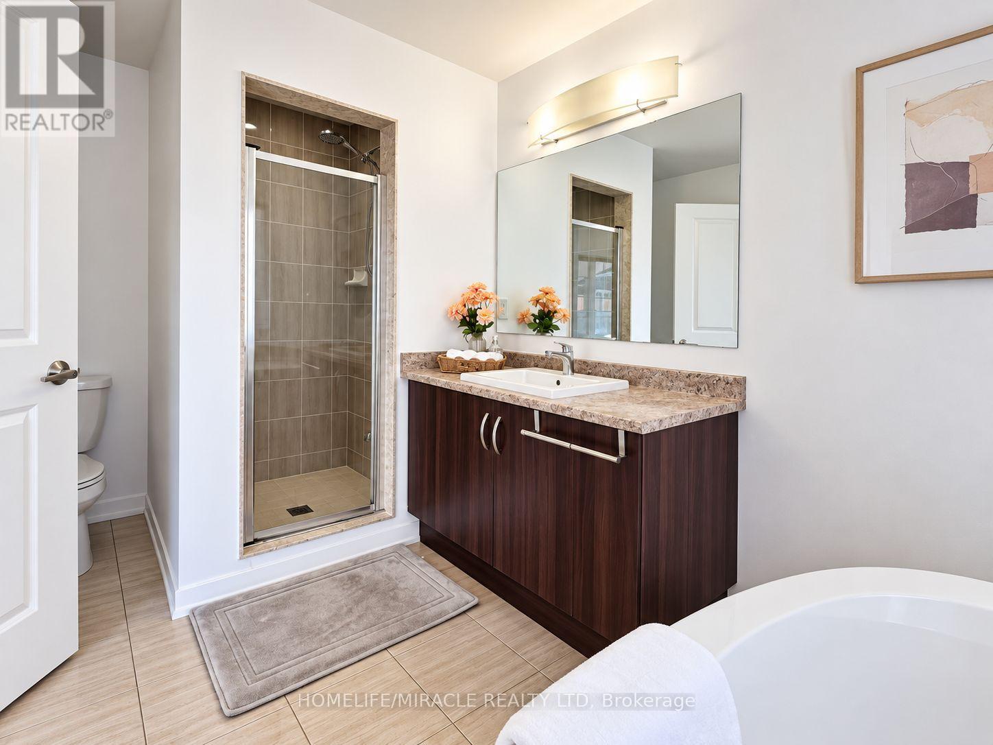 131 Maguire Road, Newmarket, ON photo 32