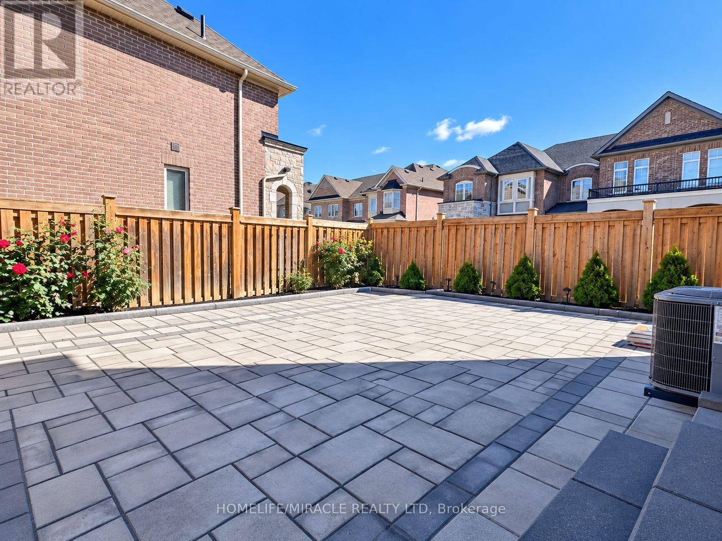 131 Maguire Road, Newmarket, ON photo 35