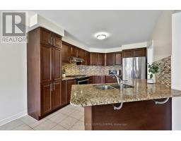 18 Herefordshire Crescent, Newmarket, ON L9N0B7 Photo 14