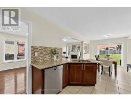 18 Herefordshire Crescent, Newmarket, ON L9N0B7 Photo 17