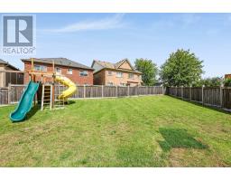 18 Herefordshire Crescent, Newmarket, ON L9N0B7 Photo 34