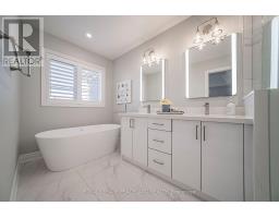 129 Lacewood Drive, Richmond Hill, ON L4S0E5 Photo 29