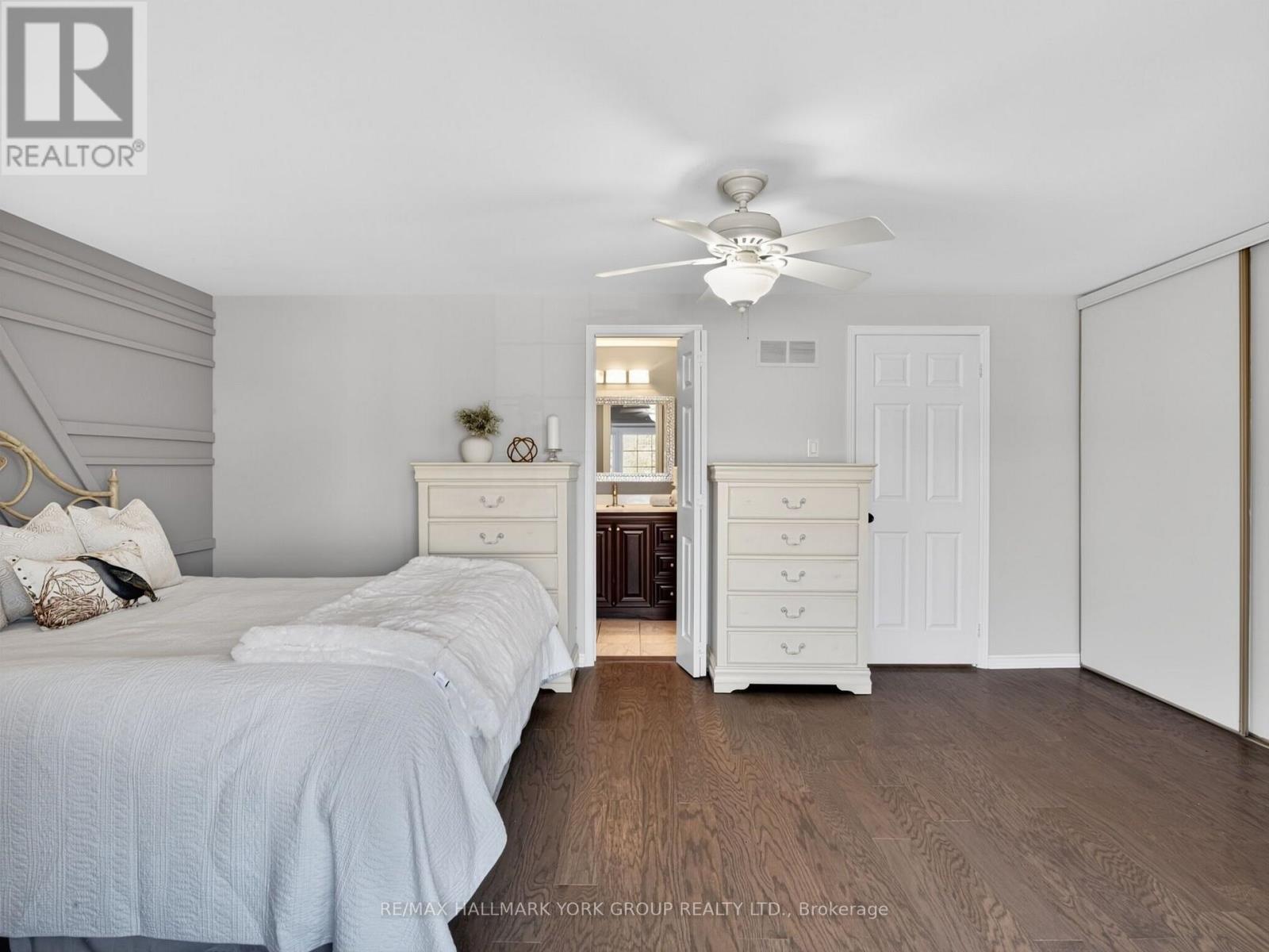 32- 315 Wilkes Court, Aurora, ON photo 26