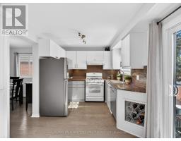 32 - 315 Wilkes Court, Aurora, ON L4G6G7 Photo 11