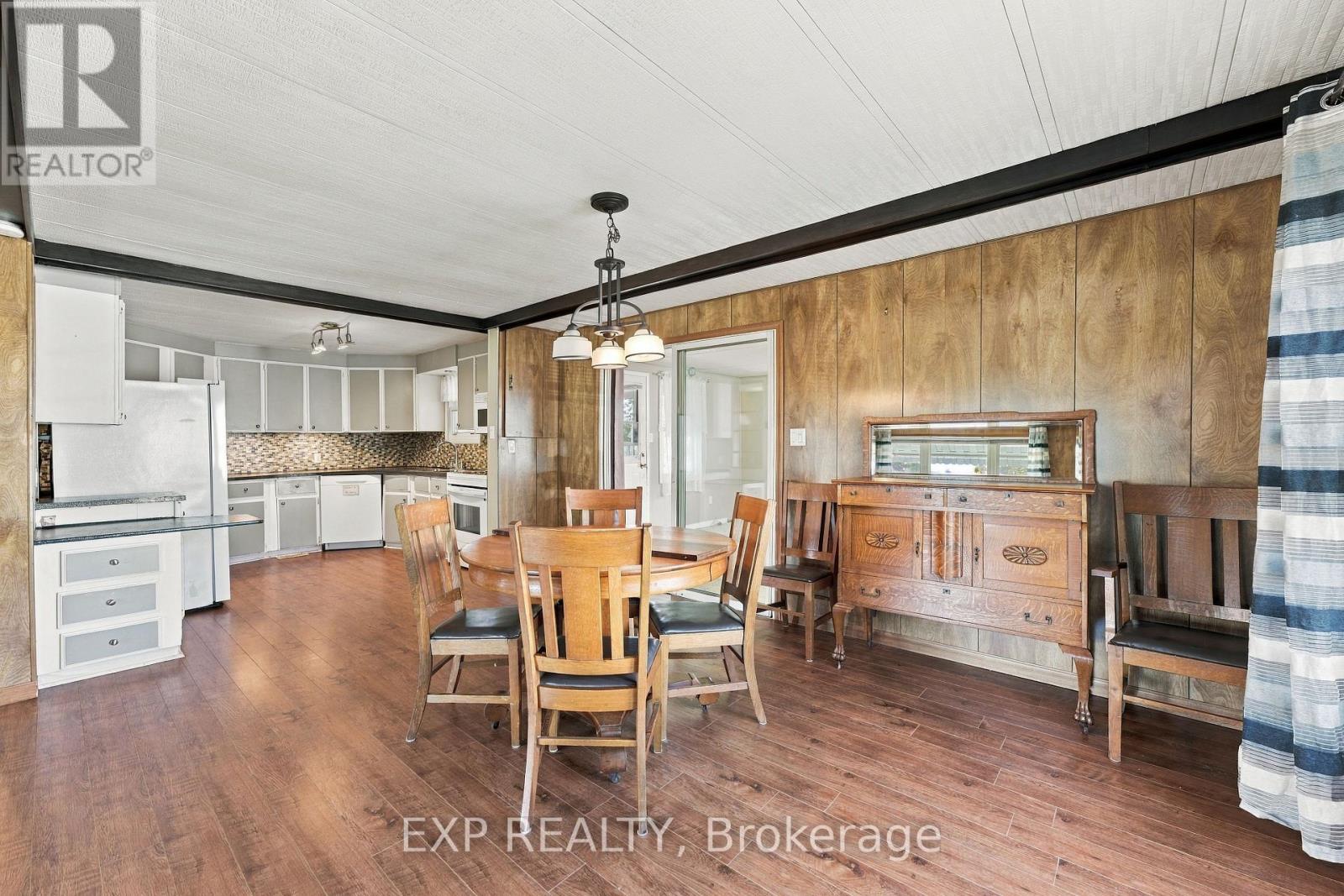 139 Roxanna Drive, Georgina, ON photo 9