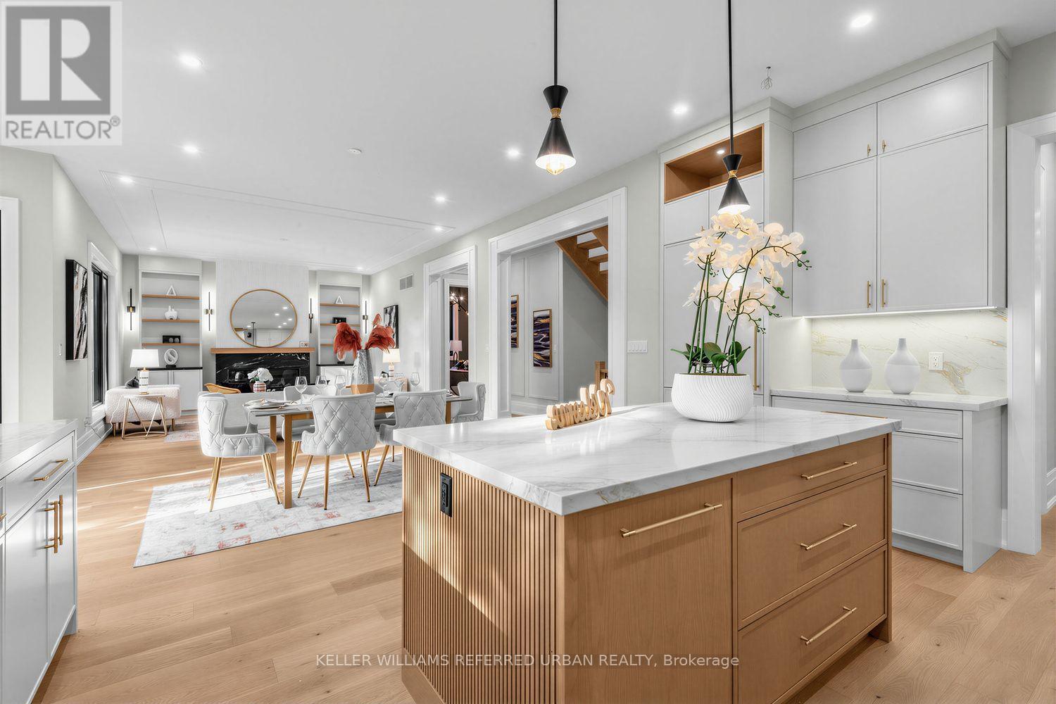 160 Lawrence Avenue, Richmond Hill, ON photo 17