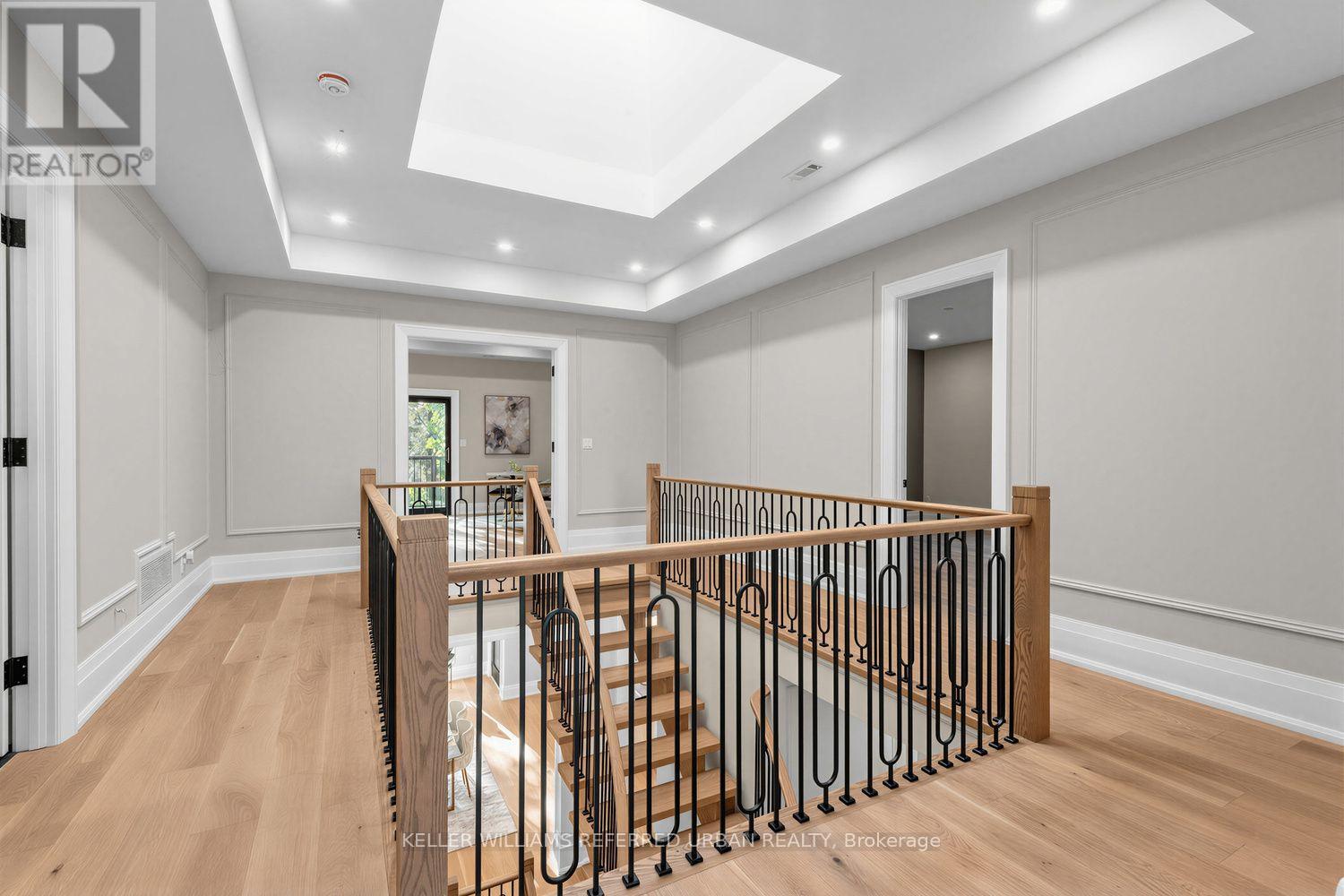 160 LAWRENCE AVENUE - 28