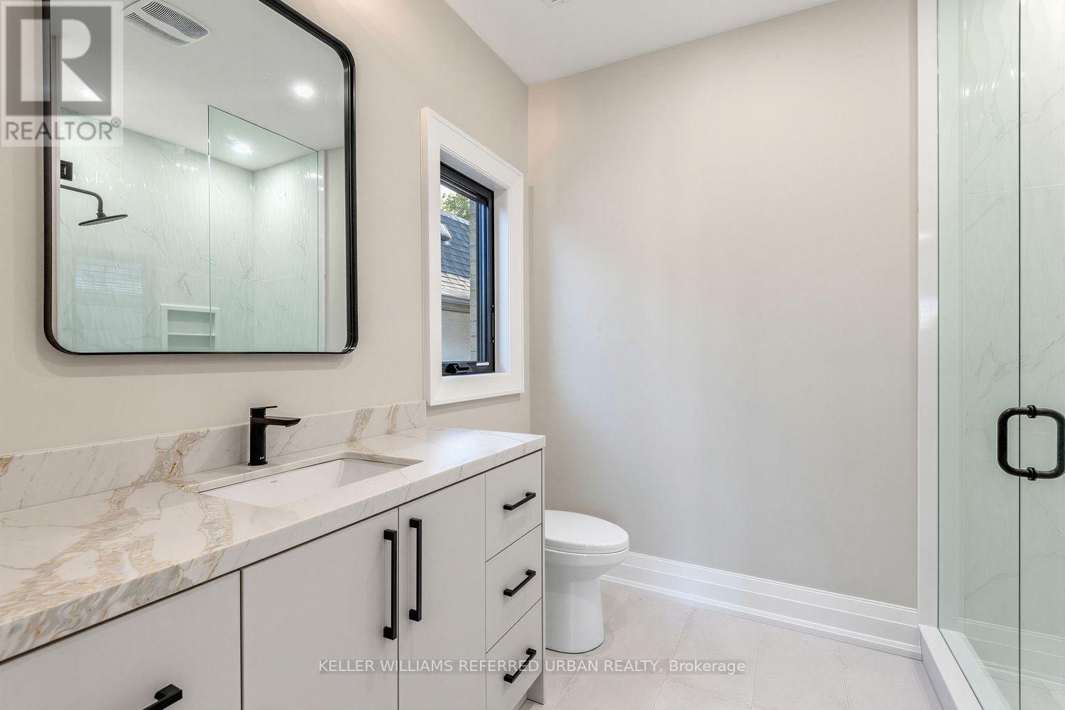 160 LAWRENCE AVENUE - 39