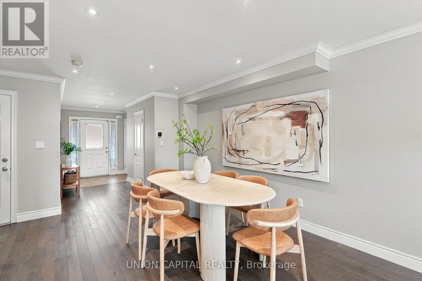 126 Matteo David Drive, Richmond Hill, ON photo 4