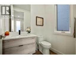 228 33 Avenue Ne, Calgary, AB T2E2H6 Photo 19