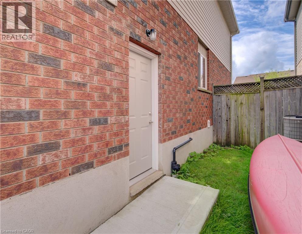 1064 Copper Leaf Crescent — photo 43