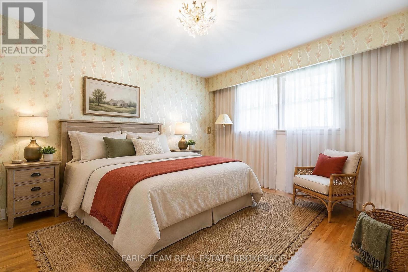 82 Oakley Park Square, Barrie, ON photo 9