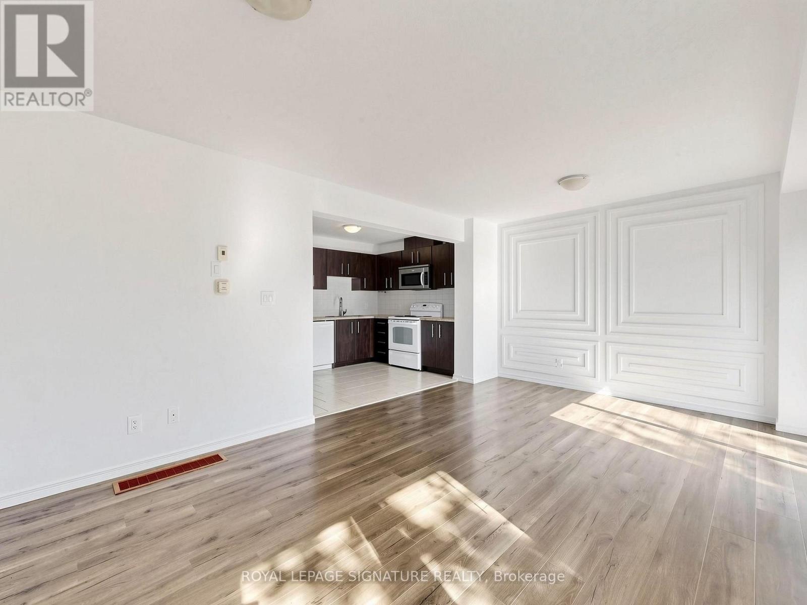 6- 75 Prince William Way, Barrie, ON photo 7