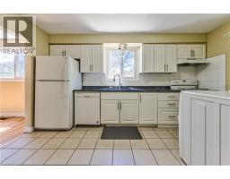 37 Gottscheer Court, Kitchener, ON N2M3L3 Photo 15
