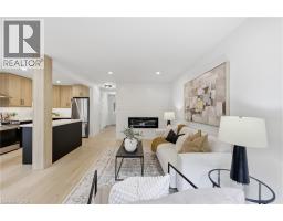 Living room - 5095 Pinedale Avenue Unit# 106, Burlington, ON L7L5K3 Photo 10