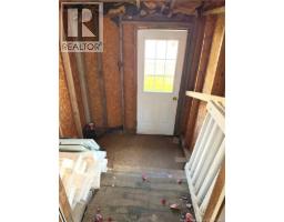 41 Rocket Avenue, photo 7