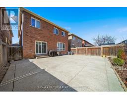 884 Stoutt Crescent, Milton, ON L9T7R1 Photo 44