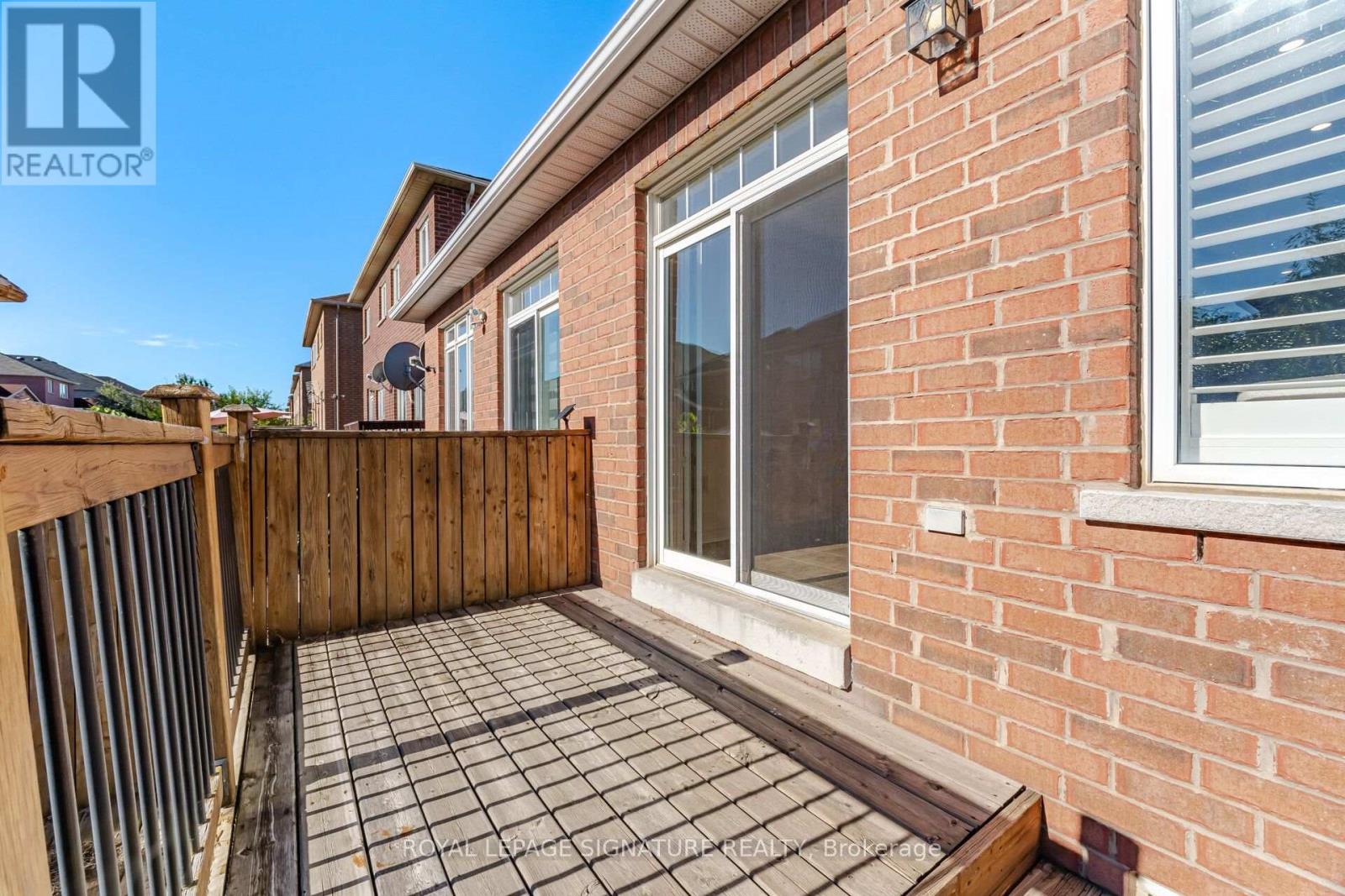 3250 SUNLIGHT STREET - 33