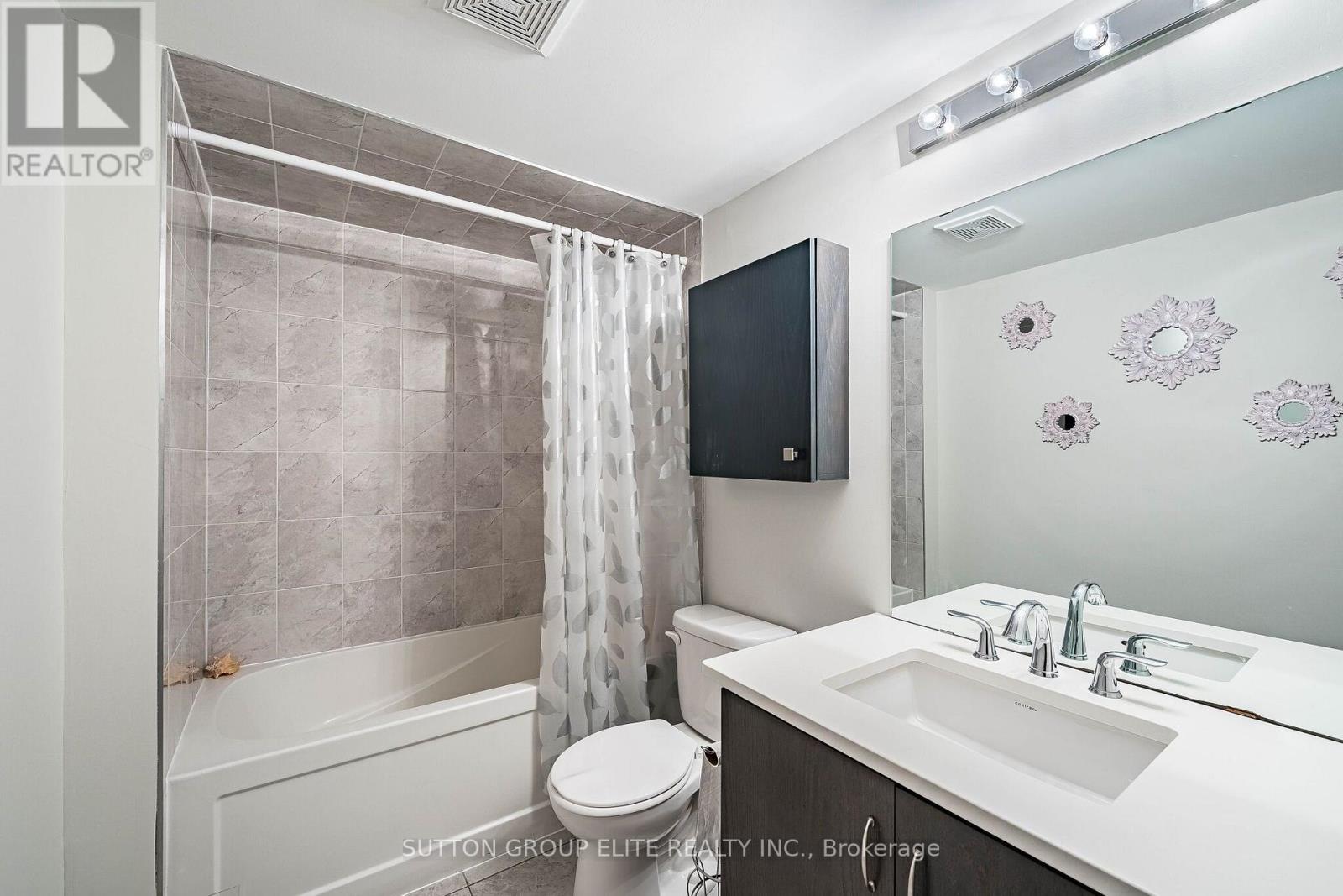 245- 19 Applewood Lane, Toronto, ON photo 23