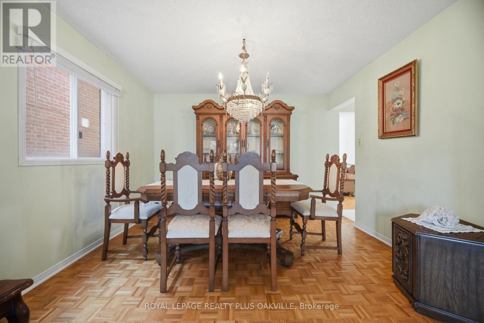 341 Nahani Way, Mississauga, ON photo 13
