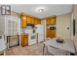 11 Ben Machree Drive, Mississauga, ON L5H2S2 Photo 12
