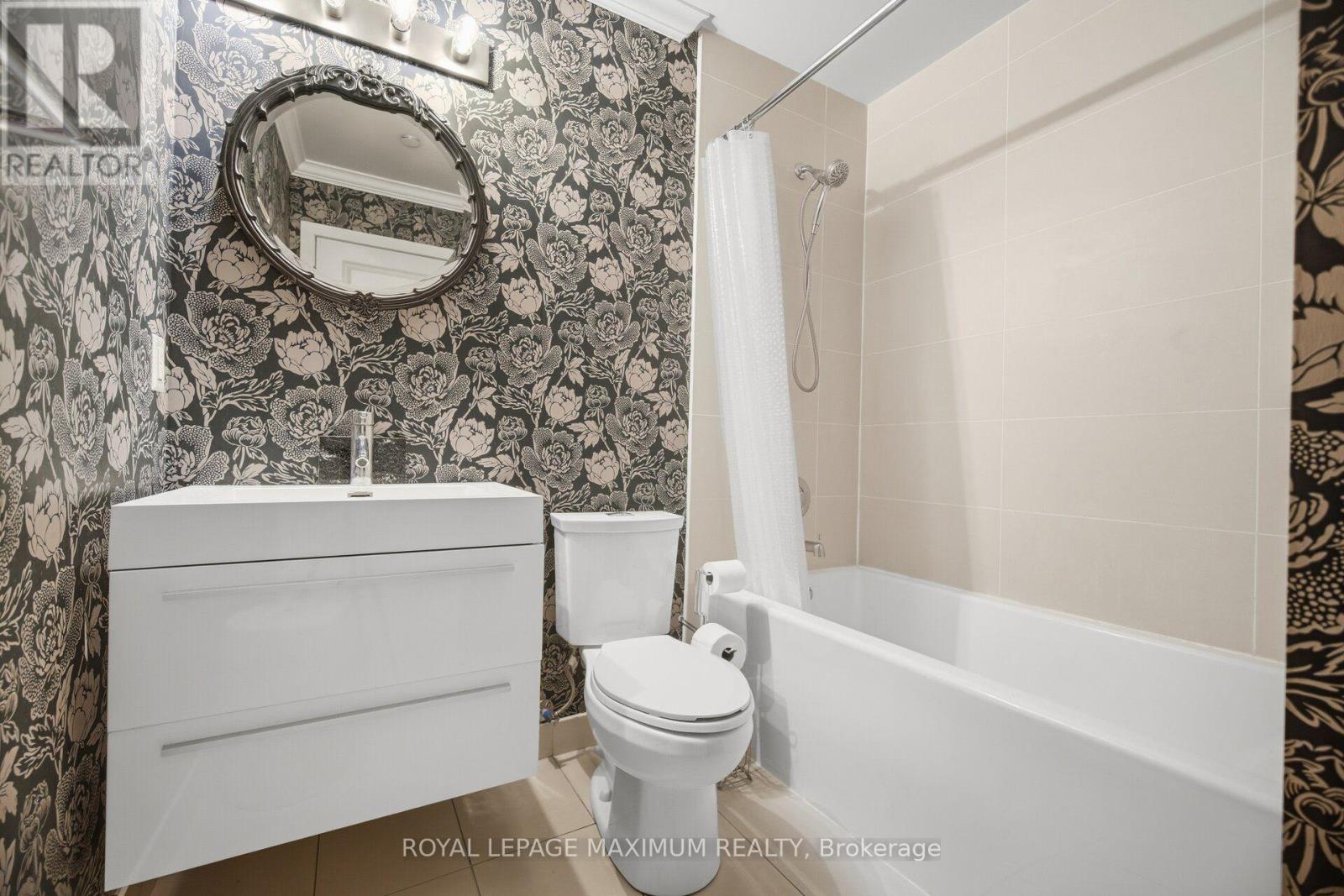 #104 8 FIELDWAY ROAD - 18