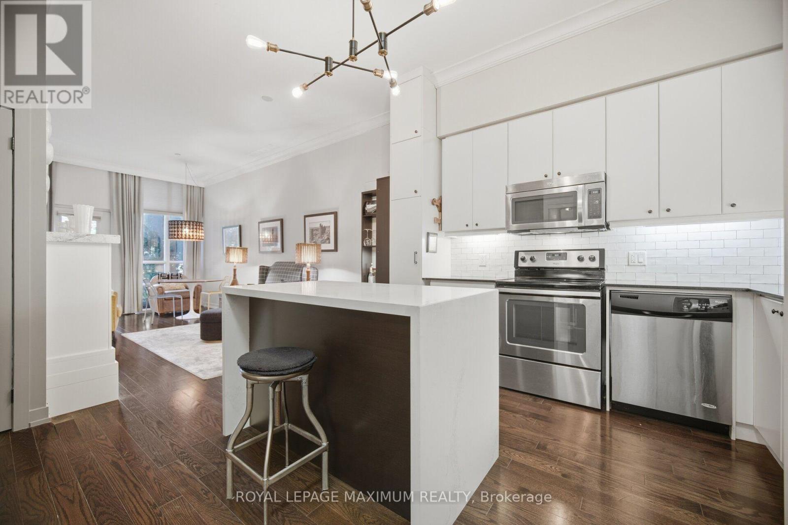 104- 8 Fieldway Road, Toronto, ON photo 3