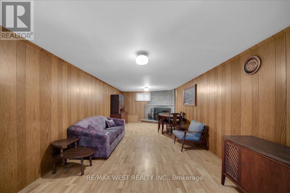 198 RUSTIC ROAD - 29