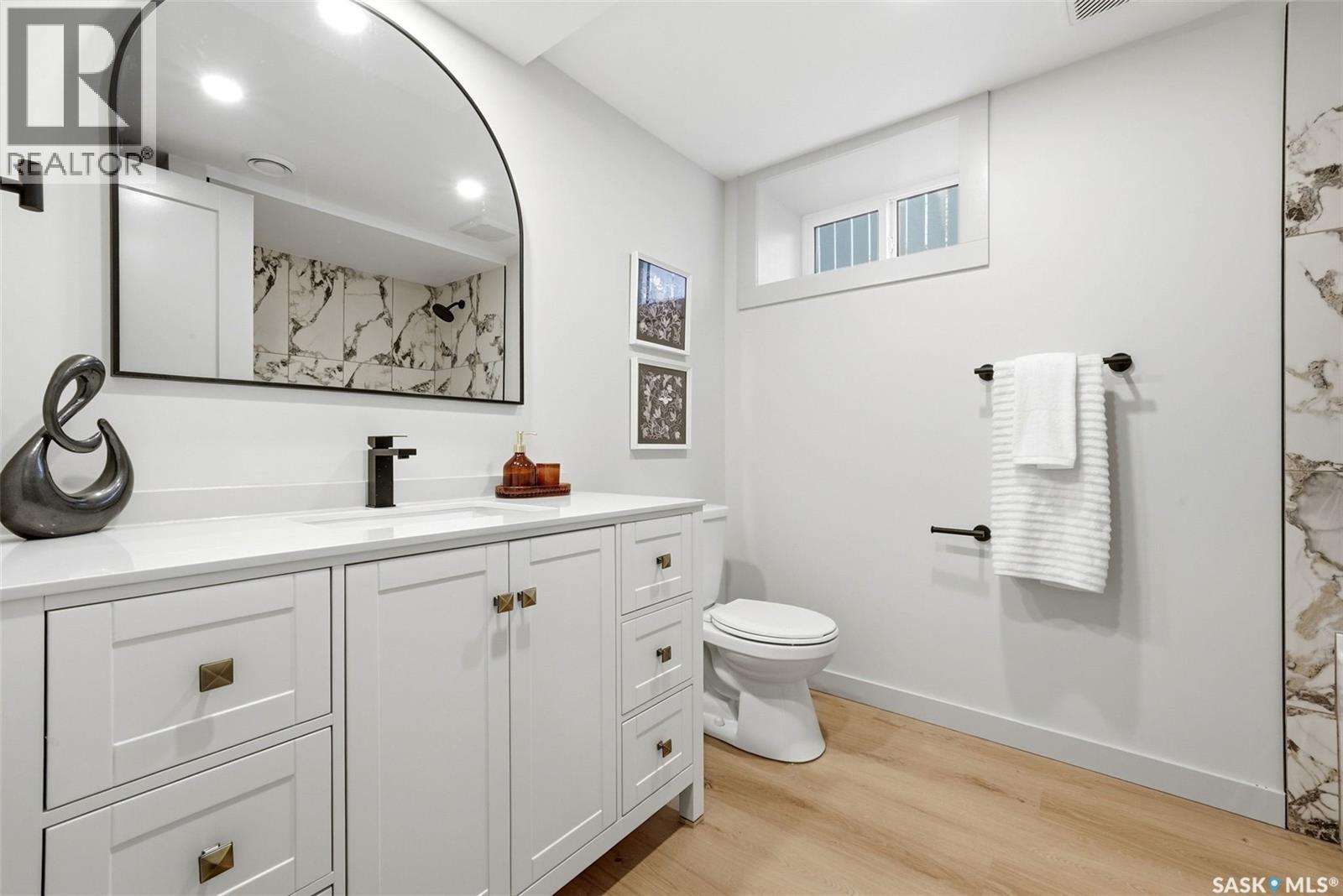 2251 Jubilee AVENUE - 27