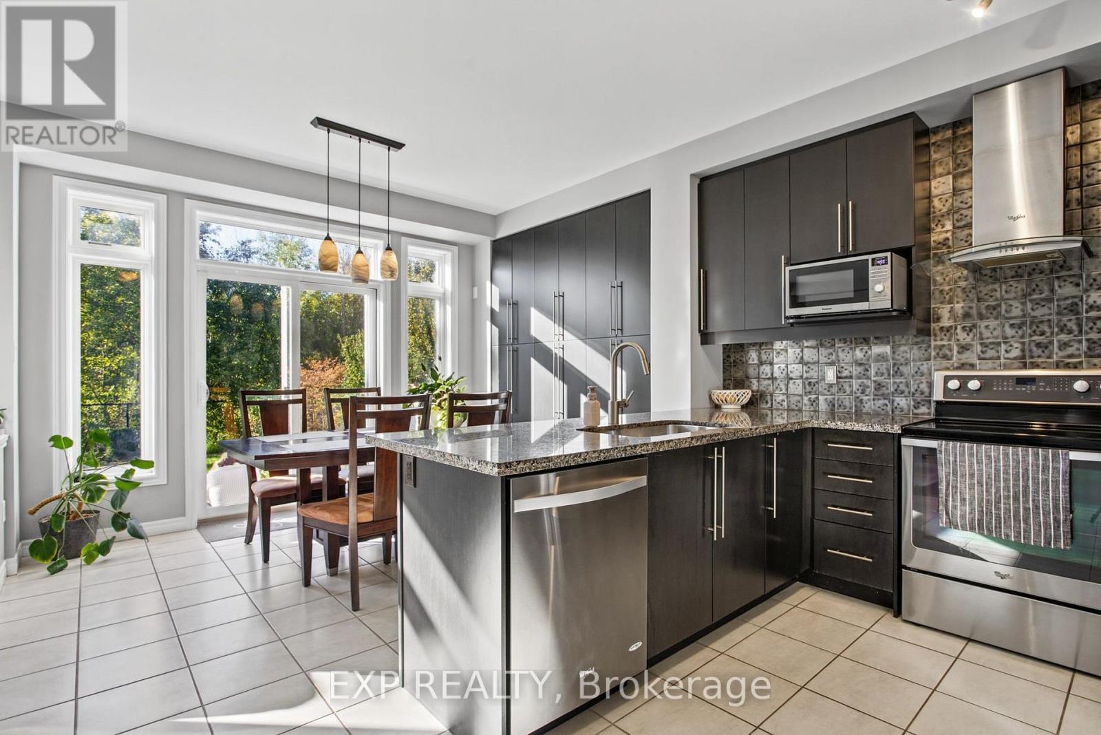 7 Lampman Drive, Grimsby, ON photo 12
