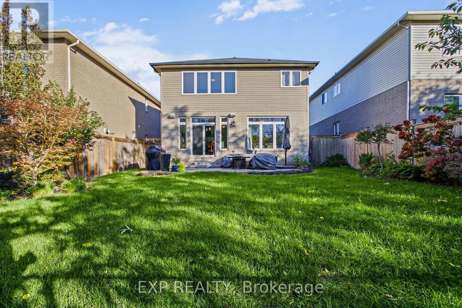 7 Lampman Drive, Grimsby, ON photo 28