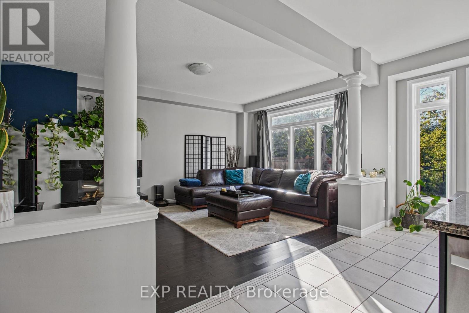 7 Lampman Drive, Grimsby, ON photo 8