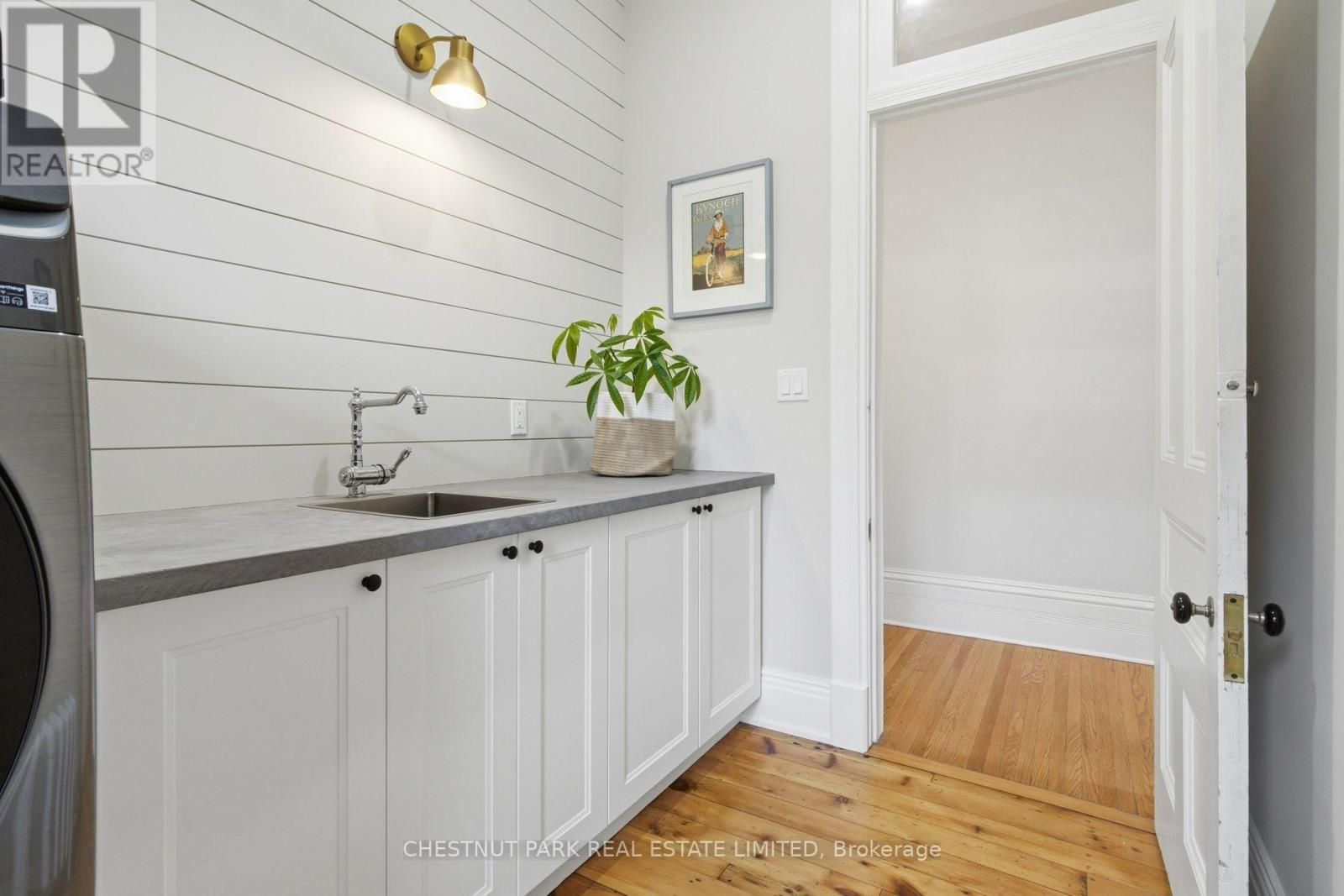 18 Hawarden Avenue, Brantford, ON photo 31