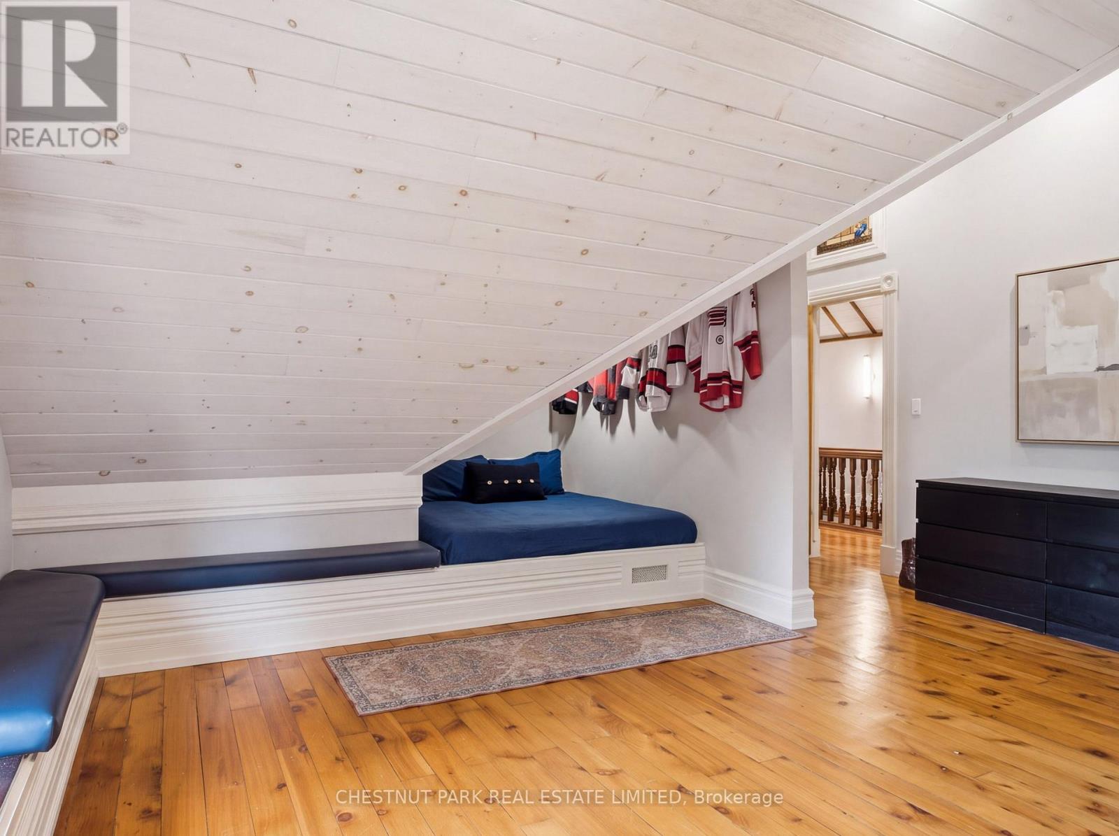 18 Hawarden Avenue, Brantford, ON photo 40