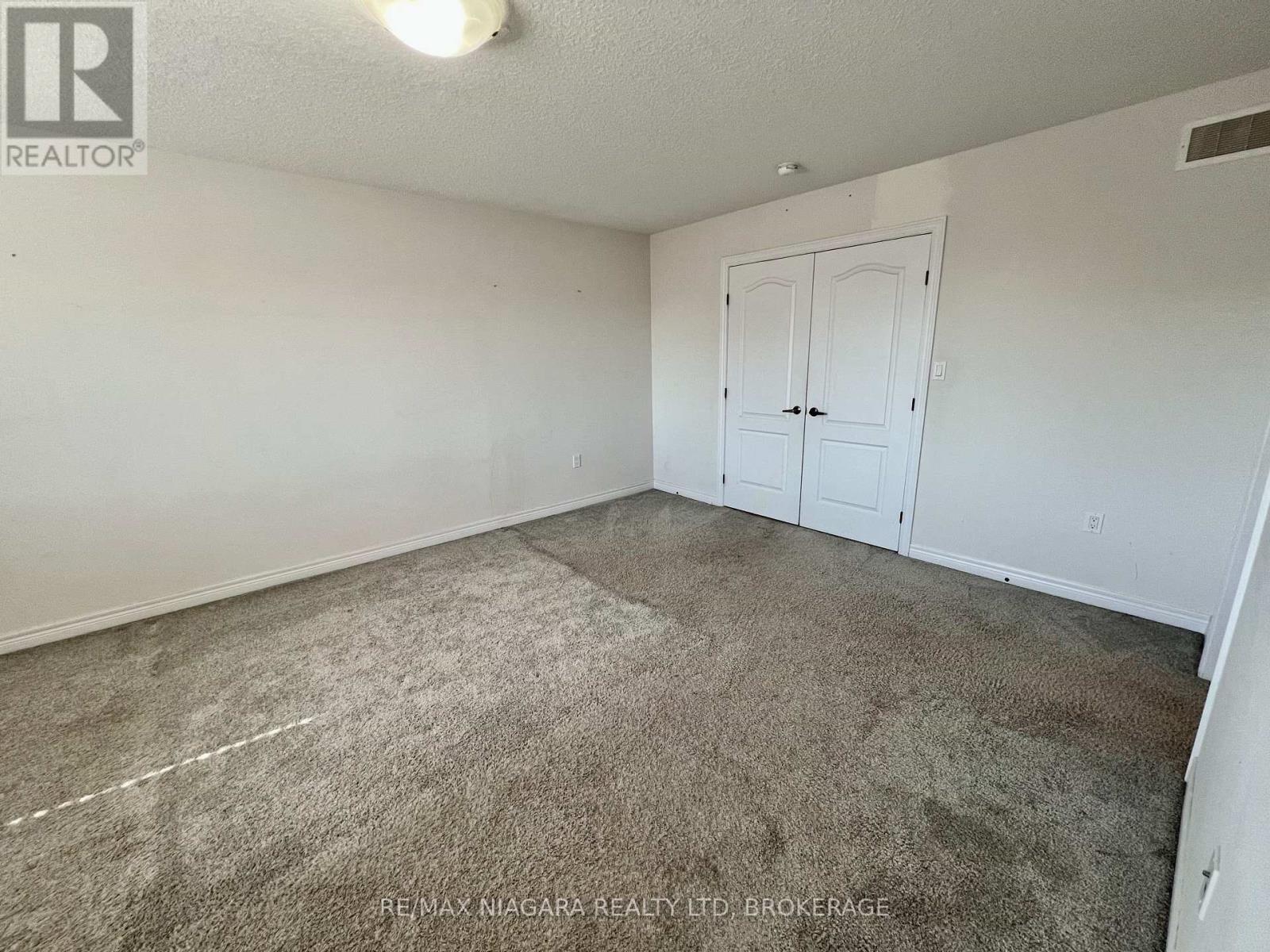 23 Fairgrounds Drive — photo 24