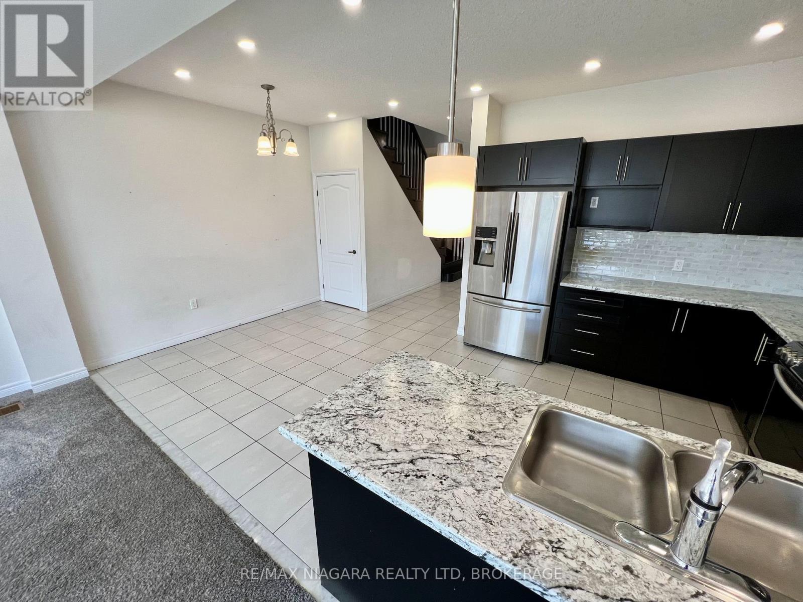 23 Fairgrounds Drive — photo 11