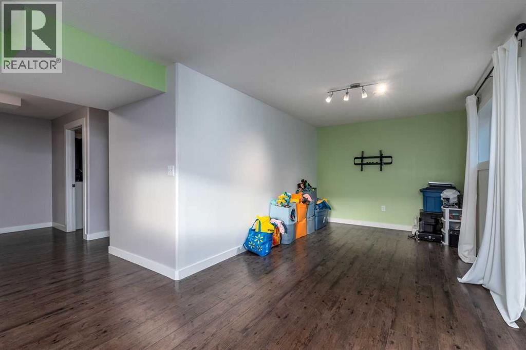 1305 47A Avenue, Lloydminster — photo 22