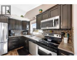 Family room - 1130 Korol Green, Saskatoon, SK S7R0E5 Photo 9