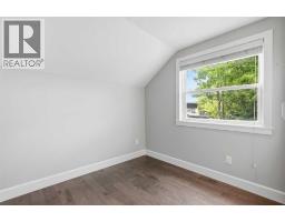 121 15 Street NW - photo 17
